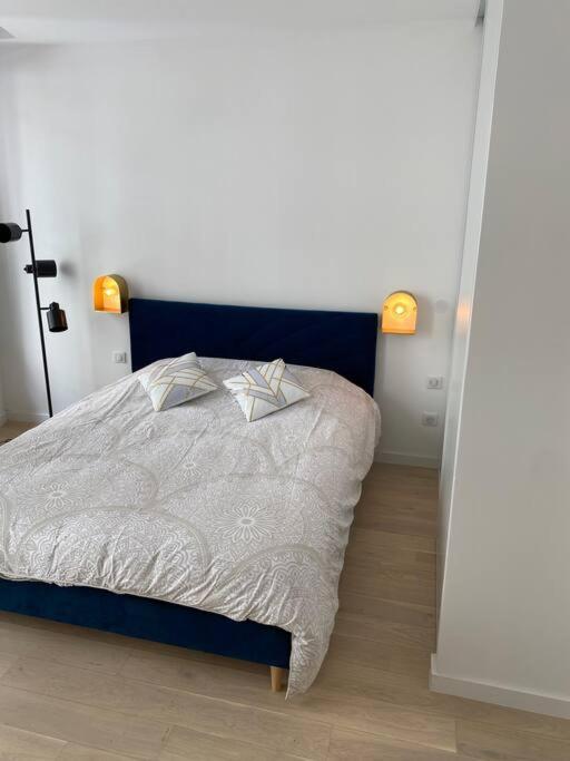 Brand New 1 Bedroom Flat With Parking- 5 Min Paris Pte De Versailles イシー＝レ＝ムリノー エクステリア 写真